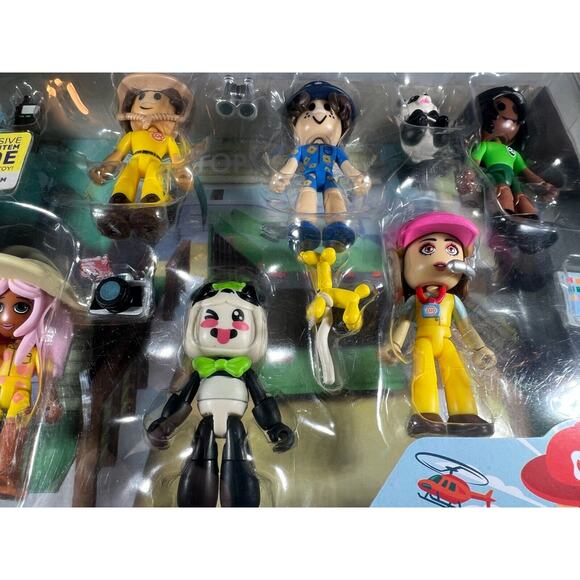 Livetopia Roleplay Day At The Zoo Virtual Code Action Figures Set DevSeries NEW - Picture 11 of 12